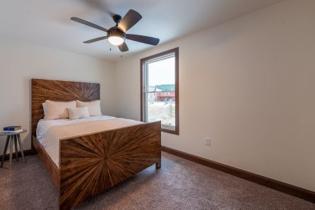 Upstairs queen bedroom